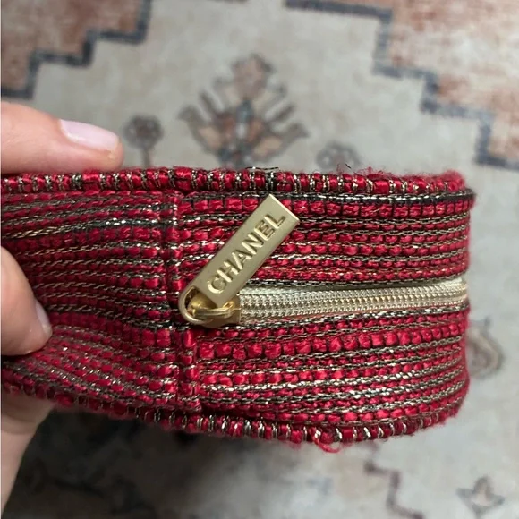 CHANEL Red Cosmetic Bag - Picture 2 of 4